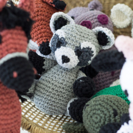 Raccoon Ricky  - Eco Barbante - Amigurumi (complete set inclusief haaknaald)