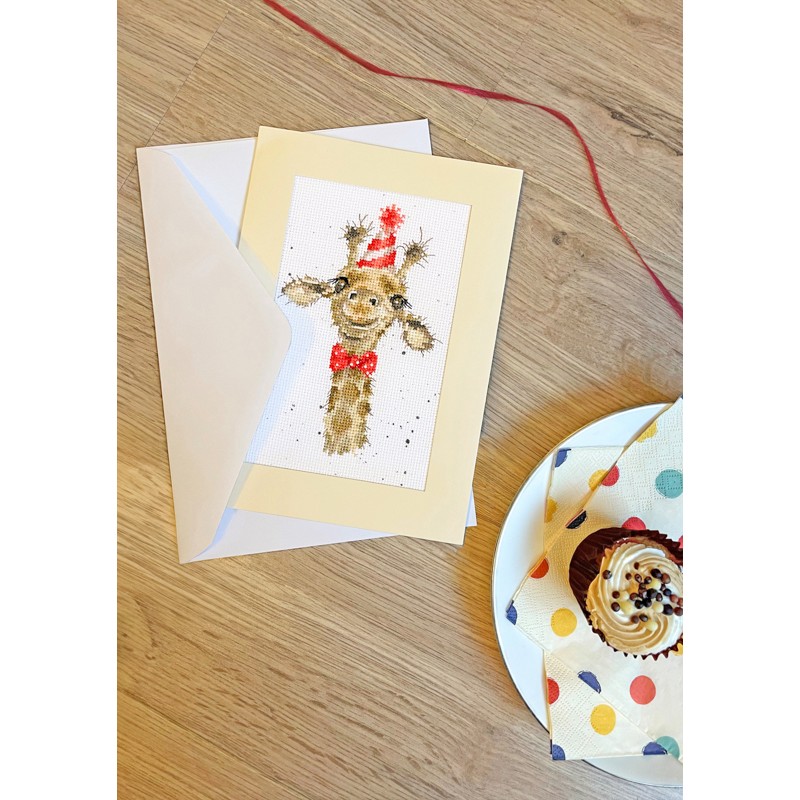 Borduurpakket Hannah Dale - I'm Just Here For The Cake - Bothy Threads