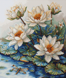 B7039  Borduurpakket Luca-S - Lake with Waterlilies - Meer met Waterlelies