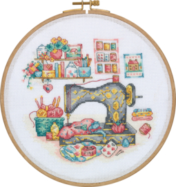 My Cross Stitch – Hoop kit –  The Sewing Box (DMC garens)