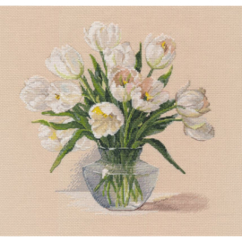 1739  Borduurpakket -  Breathing in the scent of spring - OVEN