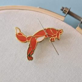 NEEDLEMINDER METAAL FOX -  (4x4 cm)