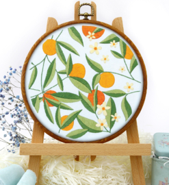 LEAVES DAISIES FRUITS - Embroidery (BLADEREN EN FRUIT)