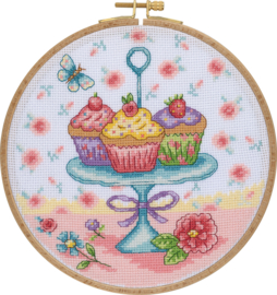 My Cross Stitch – Hoop kit –  Pretty Cupcakes (DMC garens)