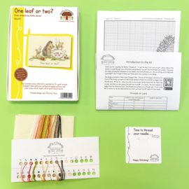 Borduurpakket Anita Jeram - One Leaf Or Two - Bothy Threads