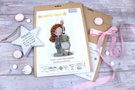 Borduurpakket HobbyJobby - Lucy and The Goose - Lucy en de Gans