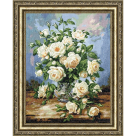 S/LTS043 WHITE ROSE BOUQUET