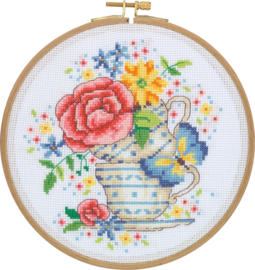 My Cross Stitch – Hoop kit –  Vintage Tea Cups (DMC garens)