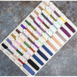 Borduurpakket LETI L10-015 - The Magic Shelf - The Magische Boekenplank - Leti Stitch