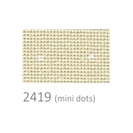 Lugana 25ct 2419 (48 x 68 cm) - Zweigart - Mini Dots