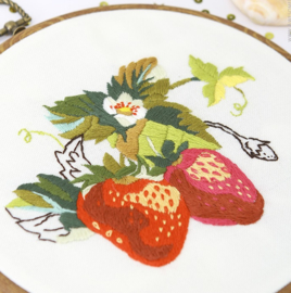 Strawberry - Embroidery (Aardbei)