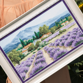 Borduurpakket - Mountain Lavender - Momentos Magicos