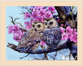 TWO OWLS IN SPRING BLOSSOM - MEREJKA (228)