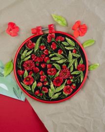 AHM-079  Borduurpakket ABRIS ART - Flowerdance -  Bloemendans