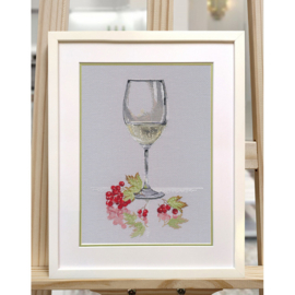1680  Borduurpakket - A glass of sparkling wine - OVEN