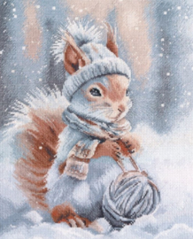 1736  Borduurpakket -  Fluffy little crafty squirrel - OVEN