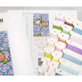 Borduurpakket LETI L10-012 - Hiding in Hydrangea - Verstopt in de Hortensias - Letistitch