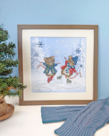 Borduurpakket Sarah Summers - Festive Figure Skaters - Bothy Threads