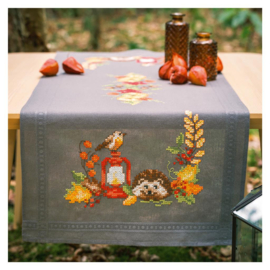 Borduurpakket Tafelloper Egel en roodborstje 40 x 100 cm - PN-0211010