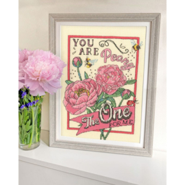 Borduurpakket Angie Spurgeon - Peony The One - Bothy Threads