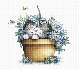 B1048 KITTEN IN FLOWERS (aida)