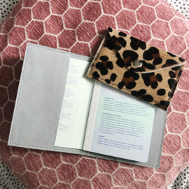 CHEETAH PASSPORT COVER