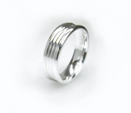 zilveren ring 6mm. streep