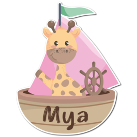 Geboortebord Mya - giraffe in zeilbootje