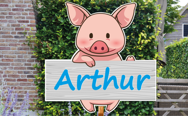 Geboortebord Arthur - varkentje houten hek