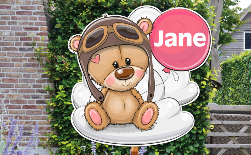 Geboortebord Jane - beertje met pilotenmuts en ballon op wolk