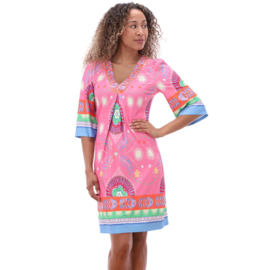 K-design C110 P116 | Travelstof jurk met V-hals en kraaltjes | SS2026