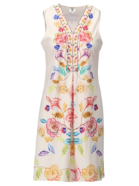 K-design C412 P134 | Roomwitte travelstof jurk met kraaltjes | SS2026