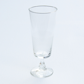 Glas - vintage - op voet - gravure. Set van ZES