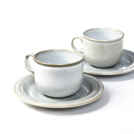 Kop en schotel - vintage - Potterie De Driehoek - Servies Texel - set van TWEE