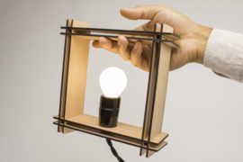 #LAMP No. 1 vierkant beuken – Minimalistische dimbare tafellamp