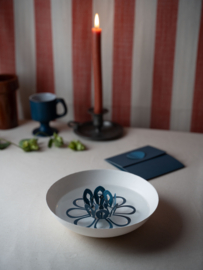 Magic Flower Antique - Jurianne Matter