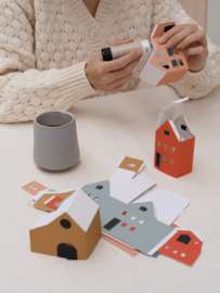 Samlet Paper Tiny Houses - Jurianne Matter