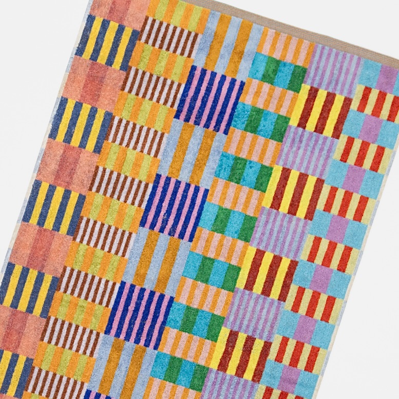 Odds & Ends Bath Towel Tulip Quilt #48   - Foekje Fleur