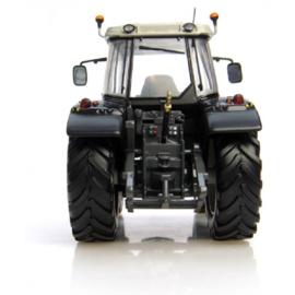 Massey Ferguson 5470 Dyna 4 "Fauchi " Black # UHPES008 Schaal 1:32