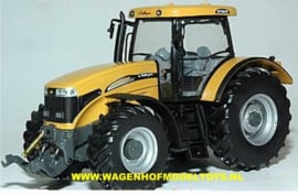 Challenger MT685C tractor Universal Hobbies Scale 1:32