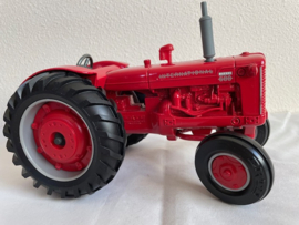 INTERNATIONAL 600 diesel. ERTL248 (1994). 1:16