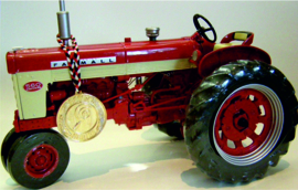 Farmall 560 Diesel precisie model No 19 ERTL14276.