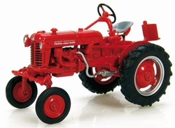 Farmall Cub -1956  # UH6077 Schaal 1:43