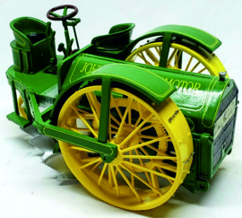 JOHN DEERE PULL MOTOR (Resin model) SpecCast SPEC CUST823. schaal 1:16