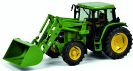 John Deere 6300 tractor met voorlader Schuco SC07733 1:32.