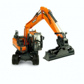 Doosan DW160W mobile crane UH8134 Scale 1:50