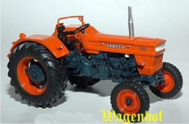 Someca 750 tractor UH2911  Universal Hobbies Schaal 1:32