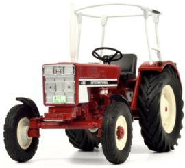 IH 433 tractor with safety frame from Schuco. SC7794. Scale 1:32