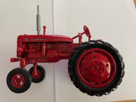 Farmall 100 HIGH CLEAR SFTS June 1993 ERTL4614RA.