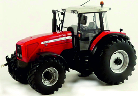 Massey Ferguson 8260 Xtra UH5351 Universal Hobbies 1:32.